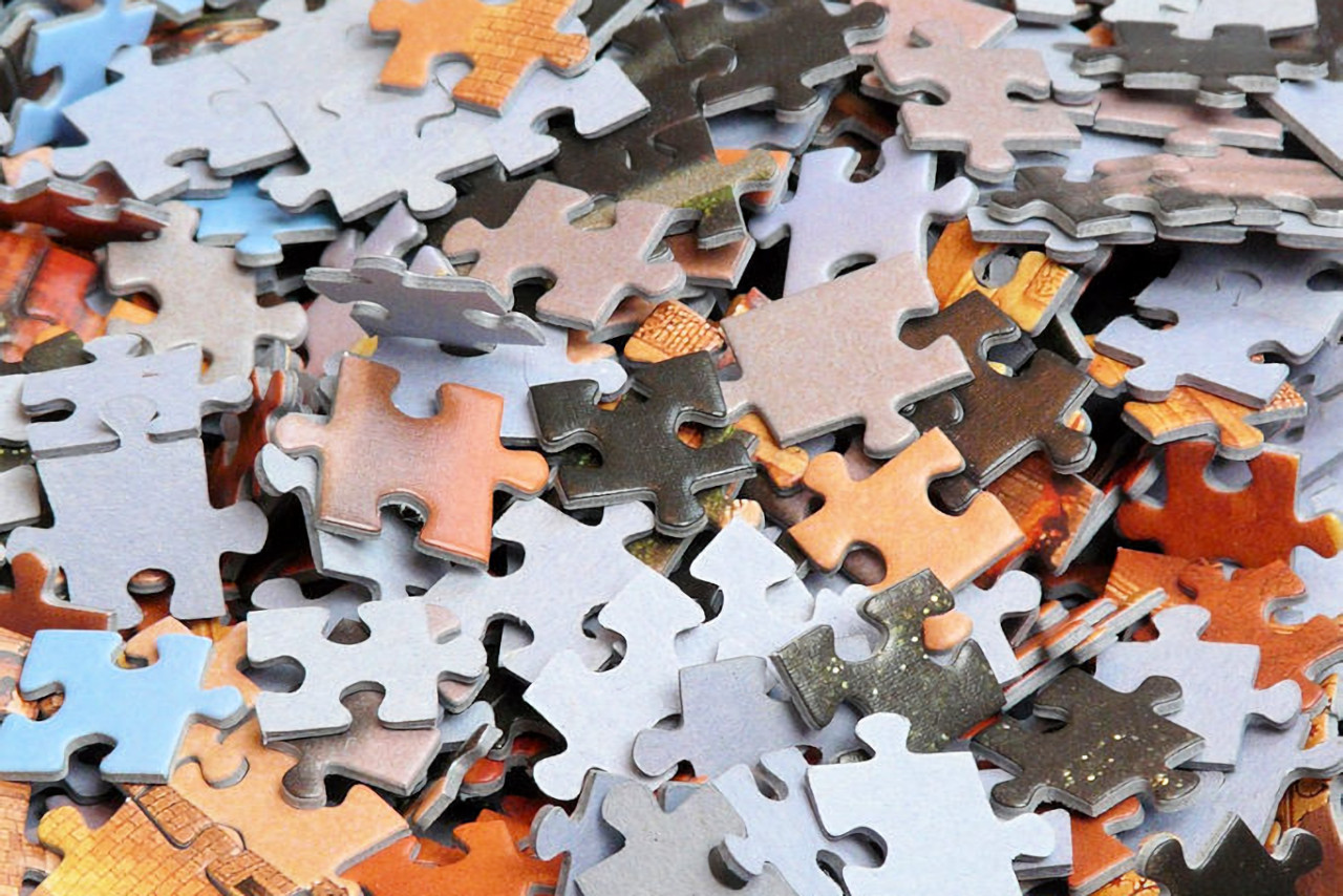 Assorted puzzle pieces